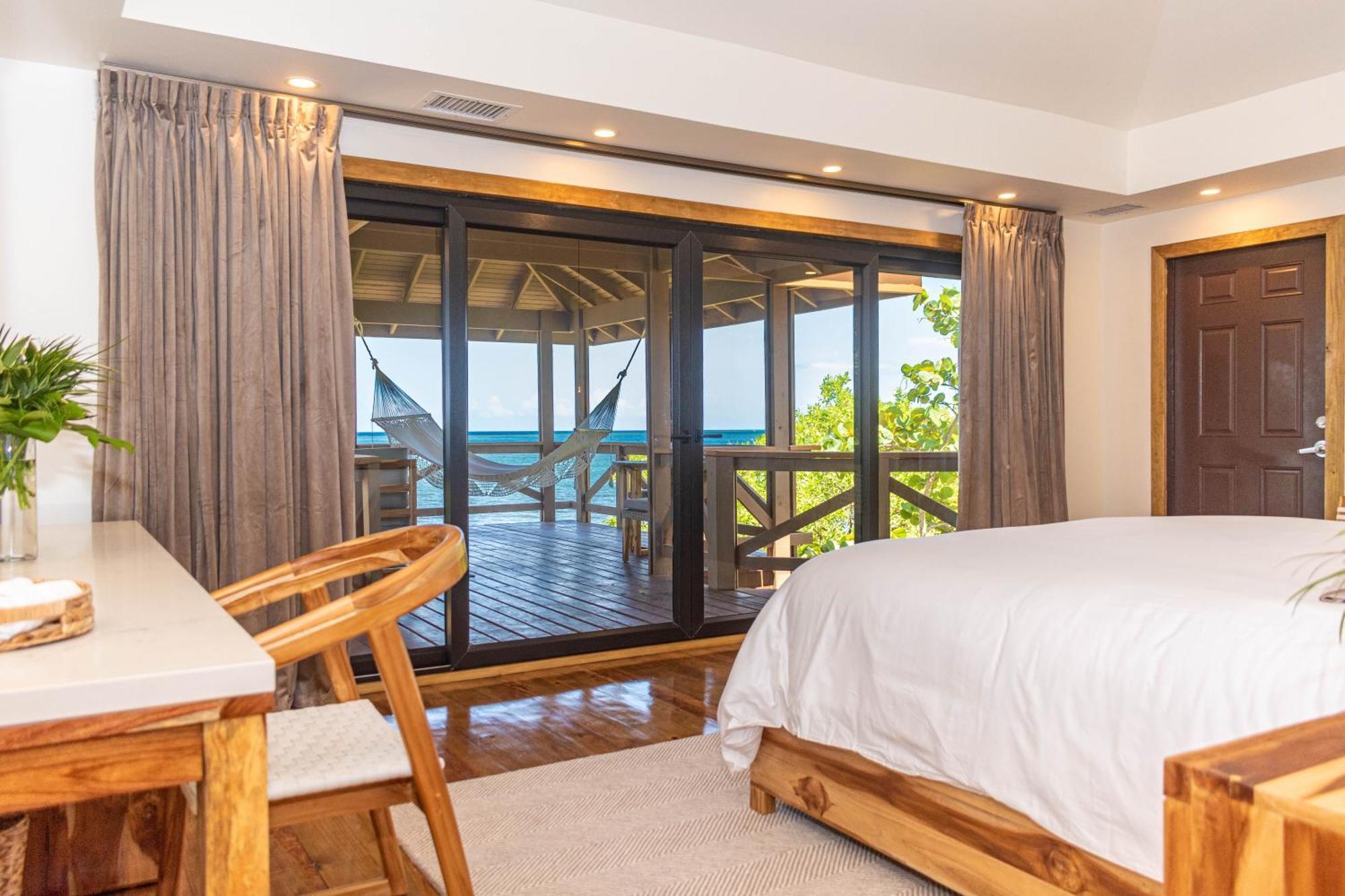 Anthony'S Key Resort Sandy Bay Exteriör bild