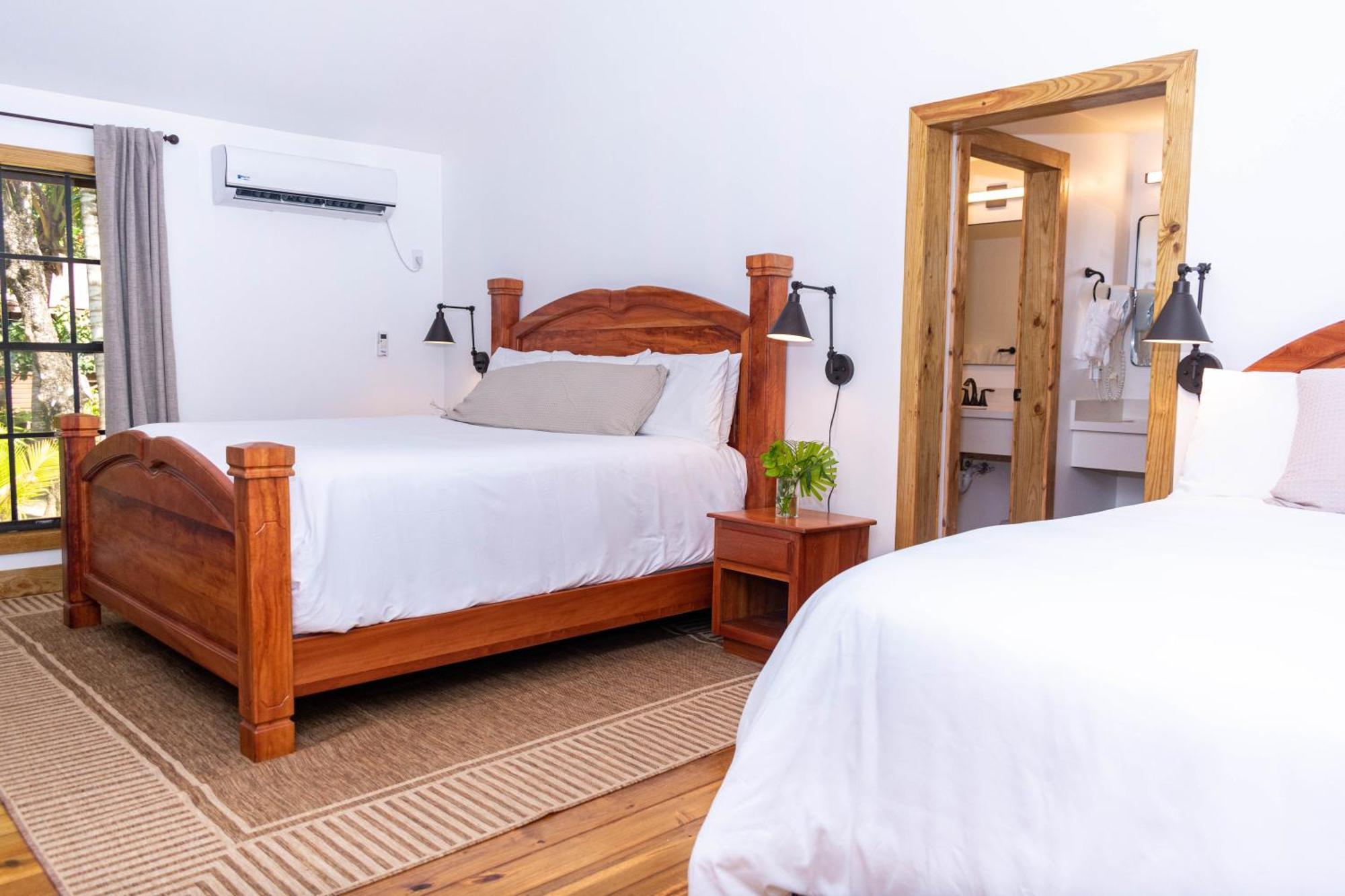 Anthony'S Key Resort Sandy Bay Exteriör bild
